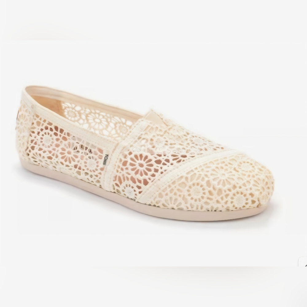 Toms Women's Lace Crochet Slip-On Flats in Cream